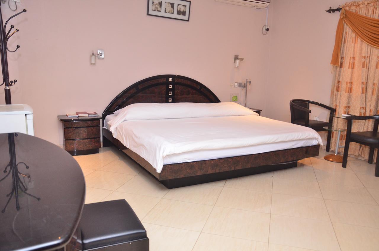 Sunview Hotel Ondo Bagian luar foto