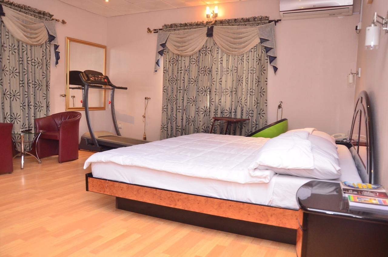 Sunview Hotel Ondo Bagian luar foto