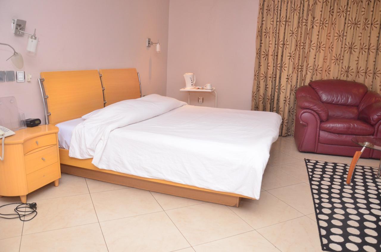Sunview Hotel Ondo Bagian luar foto