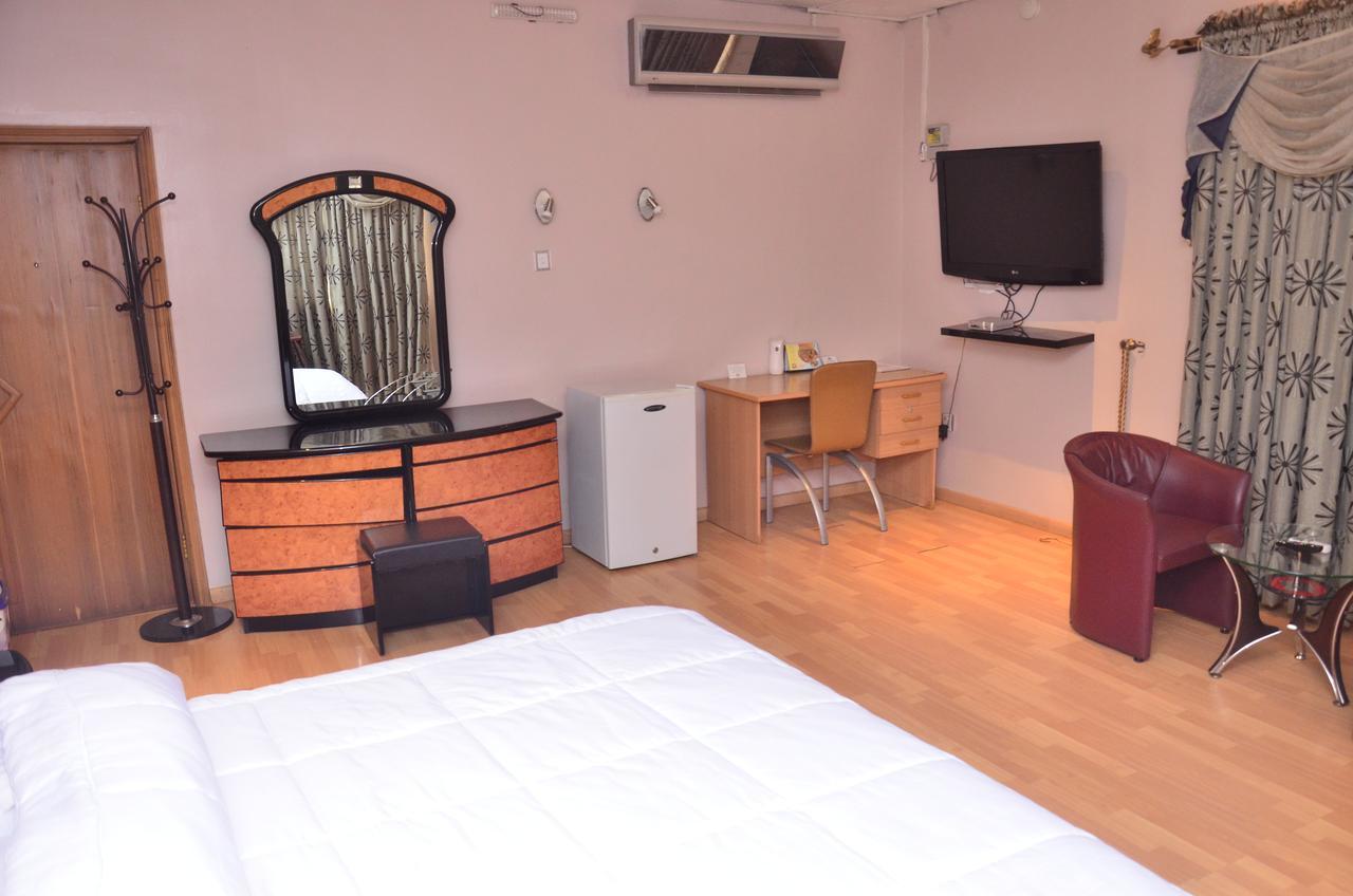 Sunview Hotel Ondo Bagian luar foto